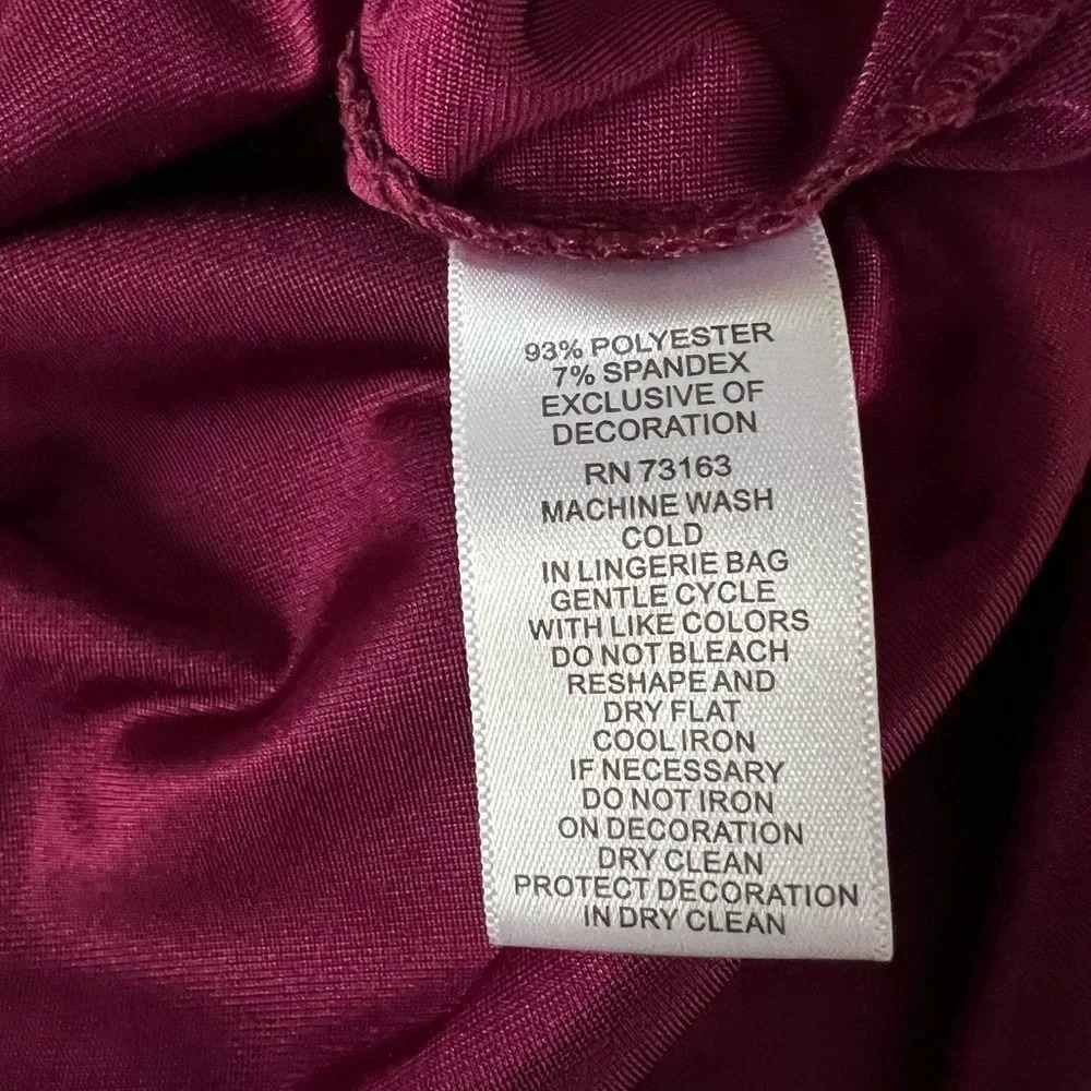 Melissa Paige Burgundy Crushed Velvet Crochet Lace Sleeve Peasant Top Medium. - Picture 7 of 8